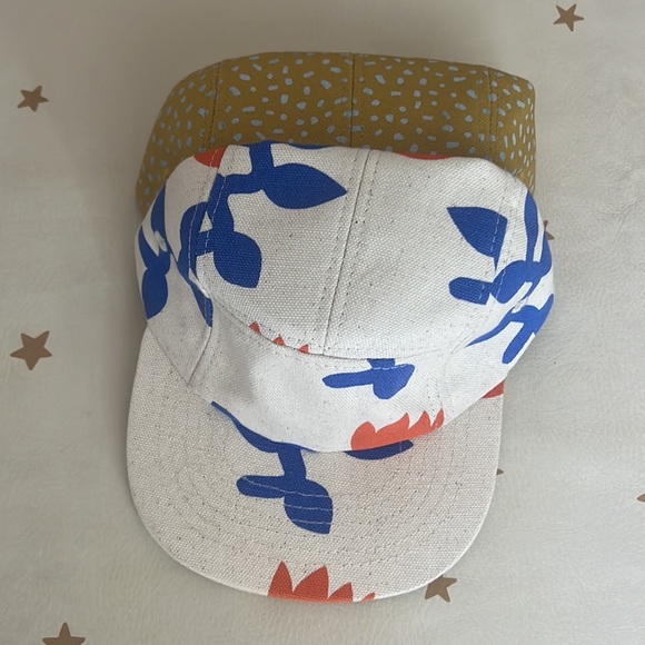 Pulp Co hats 6-12 months - Picture 4 of 5